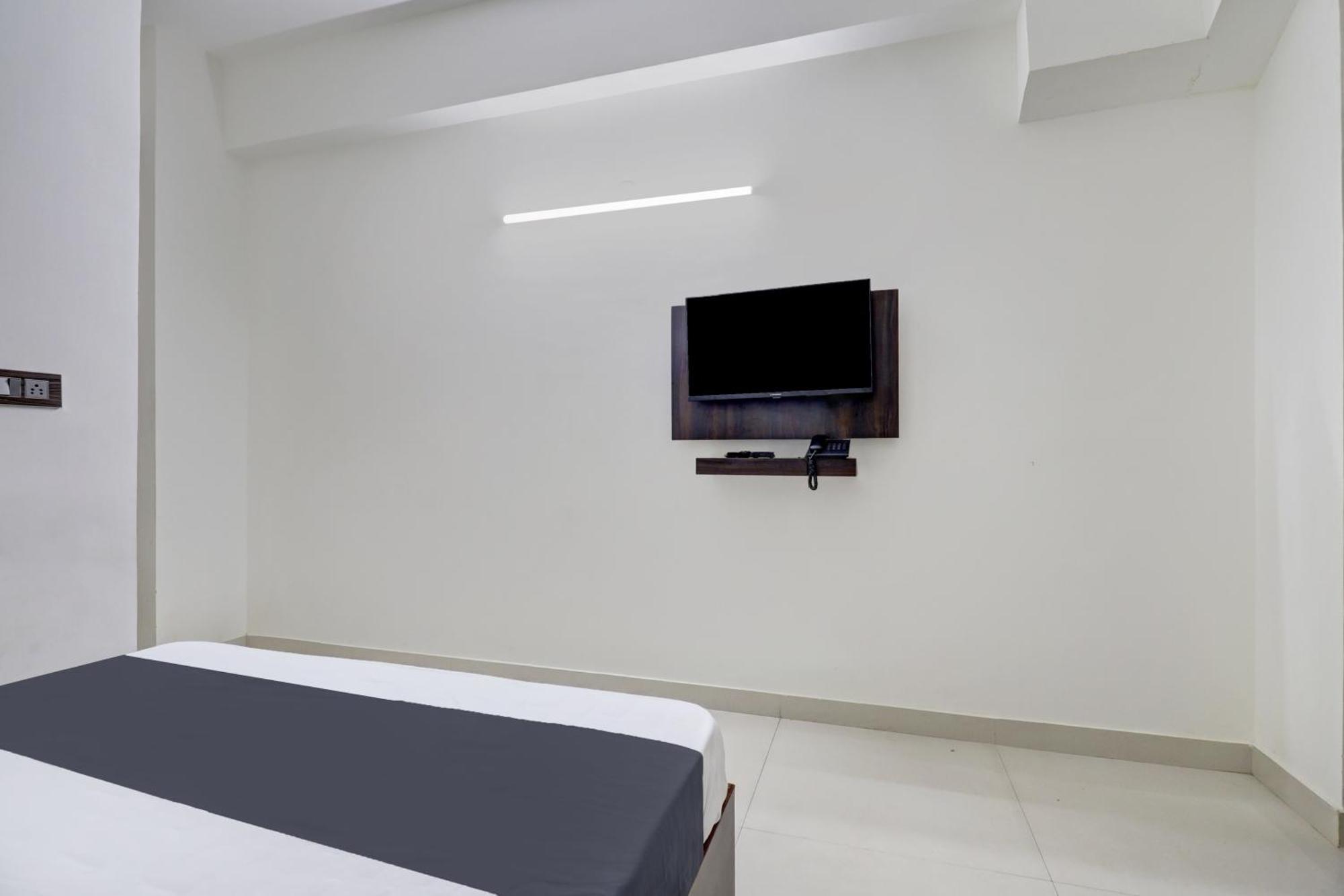 Hotel O J.K. Suites & Rooms Bangalore Extérieur photo