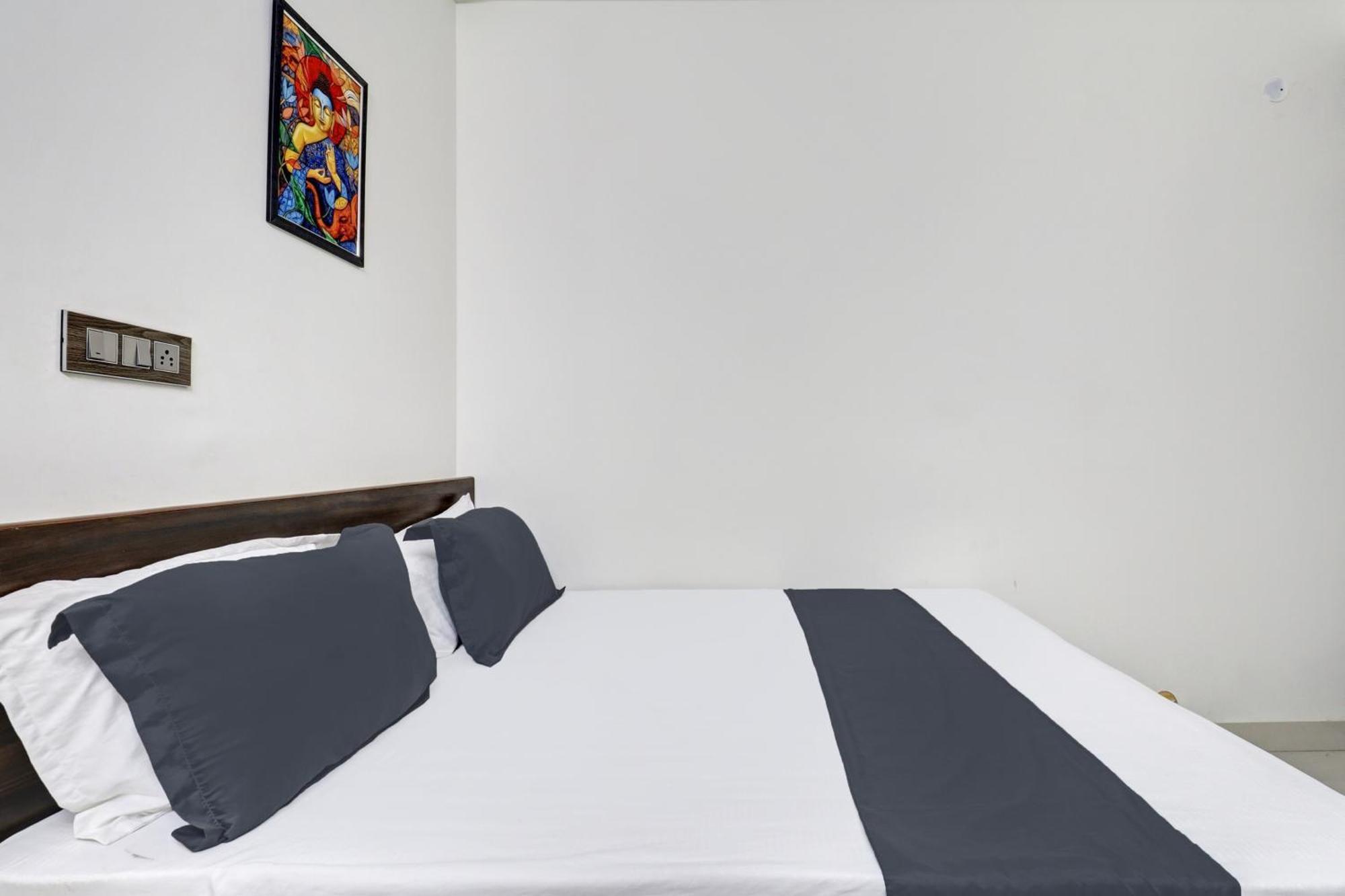 Hotel O J.K. Suites & Rooms Bangalore Extérieur photo