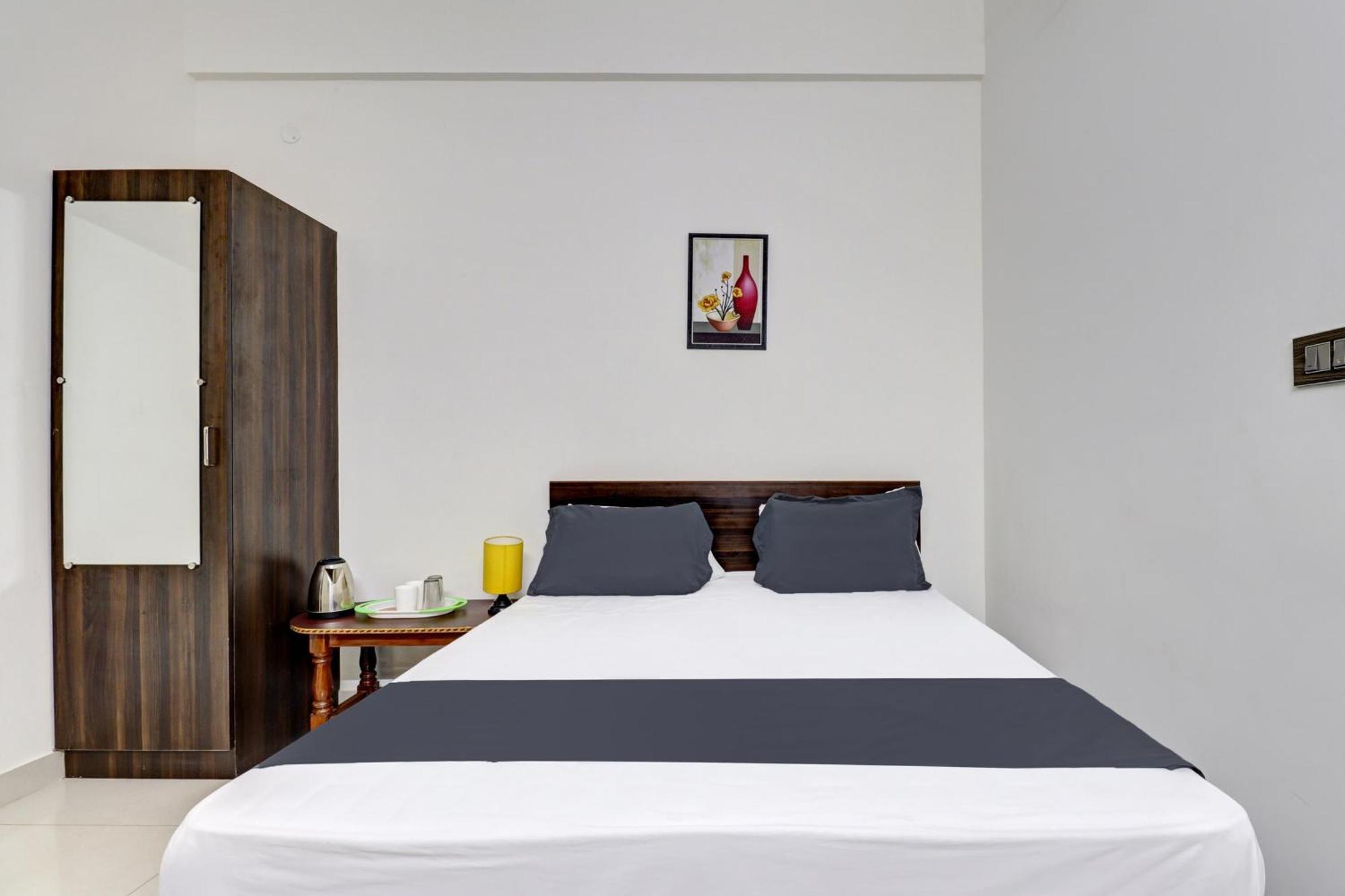 Hotel O J.K. Suites & Rooms Bangalore Extérieur photo